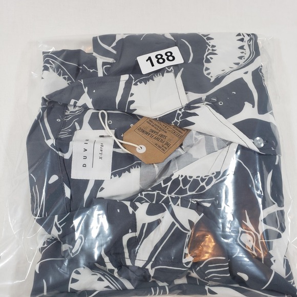 Duvin Design Company Shirt Mens XL Blue White Jaws‎ Shark Print Button Up Casual - Picture 8 of 8